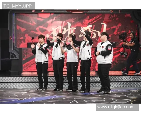 电竞新闻深入解析英雄联盟战队WE的团队配合与战术策略